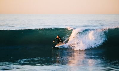 Where are the best places to take surfing lessons in the Bay Area?