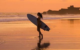 Where can I find the best beginner surf spots in Bali?